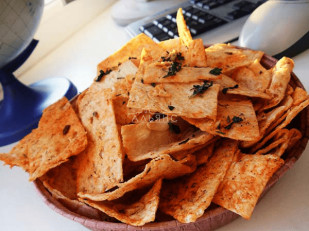 Лаваш со вкусом холодца и хрена: Лаваш со вкусом аджики