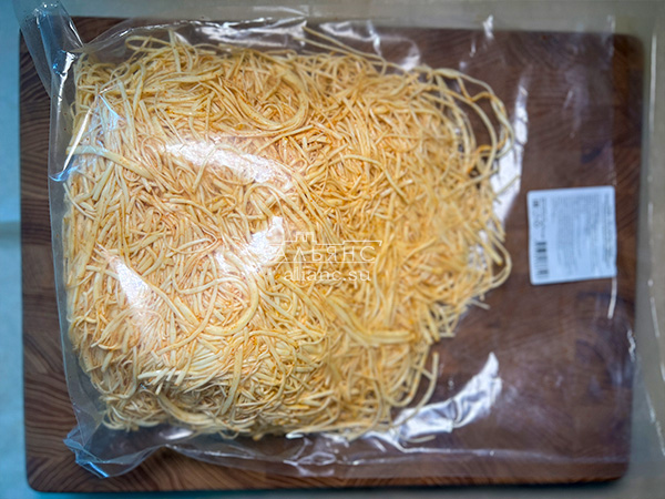 Сырный продукт ФЕРМЕРСКИЙ паутинка с паприкой в Южно-Сахалинске