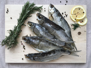 Синец вяленый: Вобла вяленая астраханская крупная