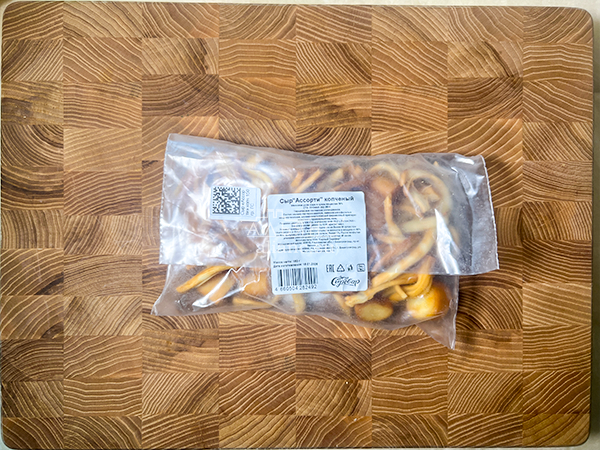 Сыр 150 гр ГОРНЫЙ СЫРОВАР (Ассорти копчёный) в Южно-Сахалинске