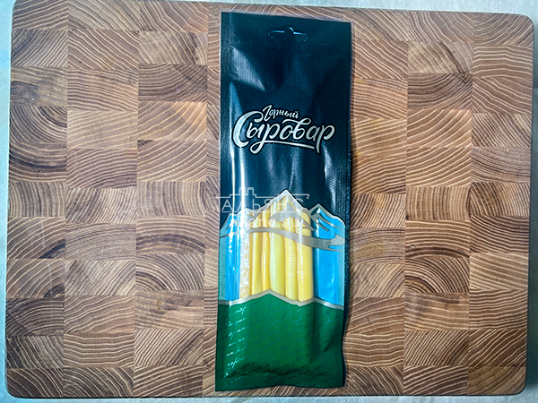 Сыр 60 гр ГОРНЫЙ СЫРОВАР (Балыковый копчёный) в Южно-Сахалинске