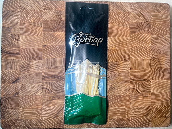 Сыр 60 гр ГОРНЫЙ СЫРОВАР (Нити копчёные) в Южно-Сахалинске