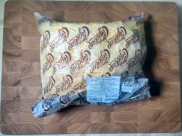 Сыр 1 кг ГОРНЫЙ СЫРОВАР (Паутинка со вкусом красной икры) в Южно-Сахалинске